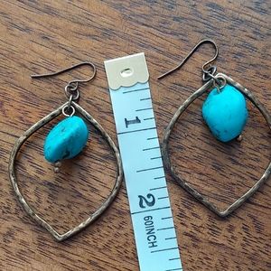 FREE WHEN BUNDLED- Turquoise earrings